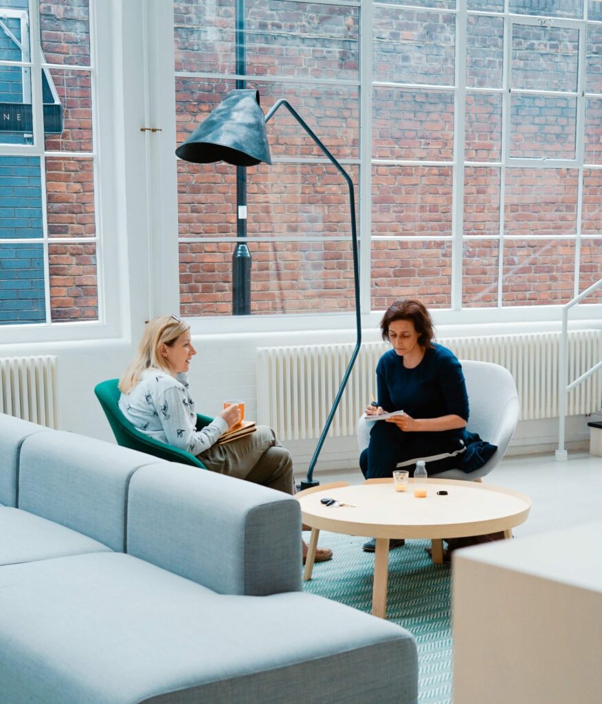 toa-heftiba-4xe-yVFJCvw-unsplash-scaled-e1652949267843